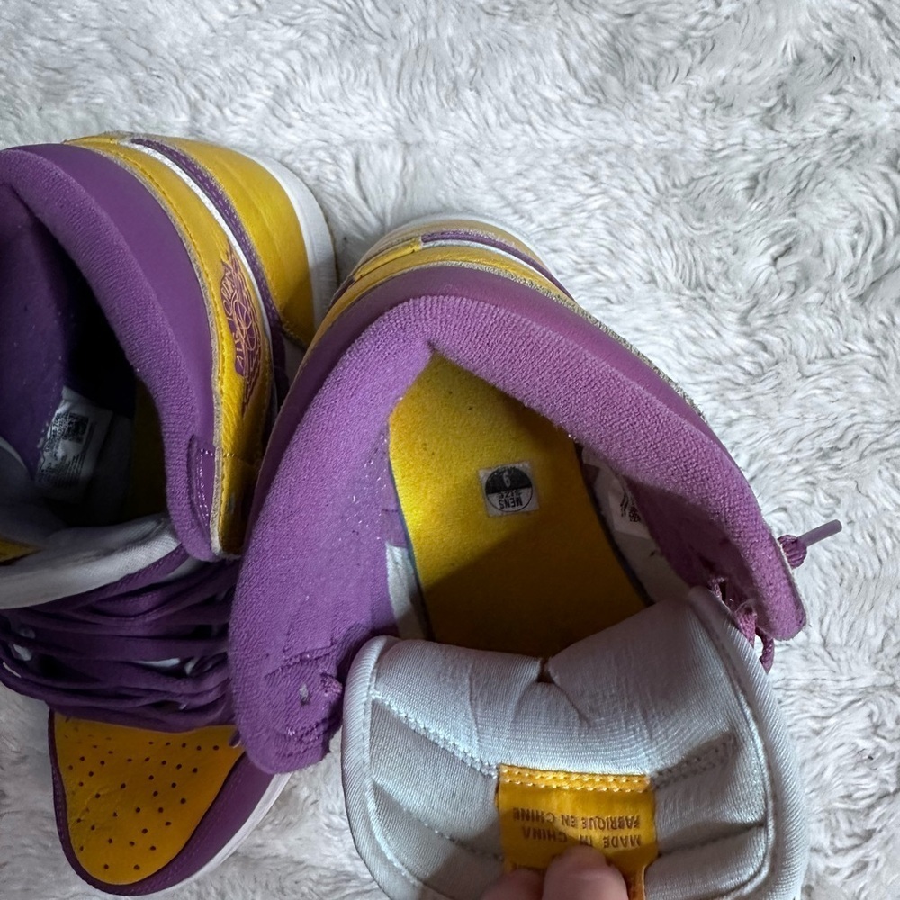 Nike AJ1 Retro High Tops OG Brotherhood Tennis Shoes, EUC, Men’s Size 9 - Picture 8 of 10